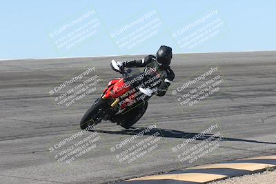 media/Oct-13-2025-Moto Forza (Mon) [[a66d839500]]/4-C Group/Session 2 (Bowl)/